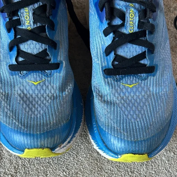 Boys Hoka Clifton Shoes size 3.5 - Picture 3 of 9